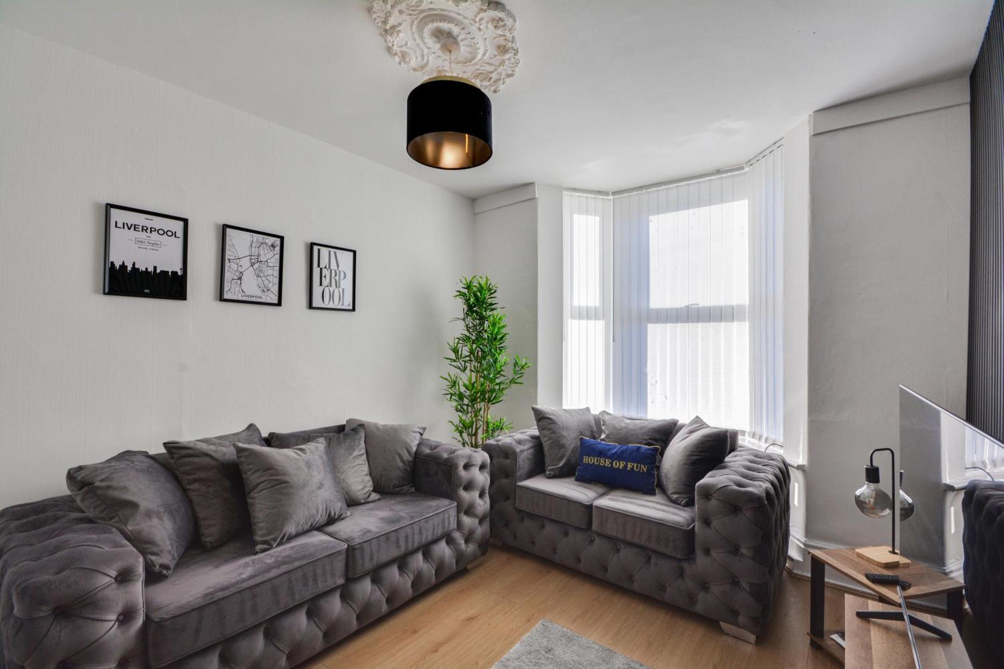 Stay With Alexandra 2 Free Parking - High Speed Free Wifi Liverpool Extérieur photo