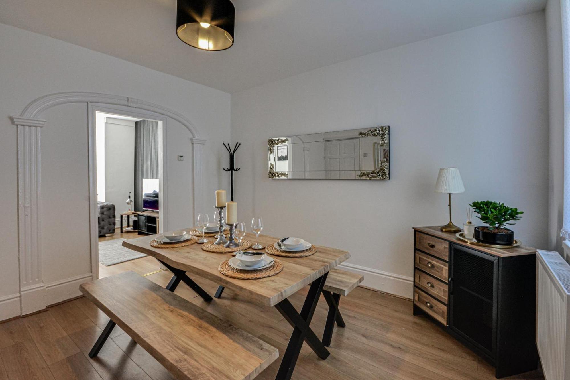 Stay With Alexandra 2 Free Parking - High Speed Free Wifi Liverpool Extérieur photo