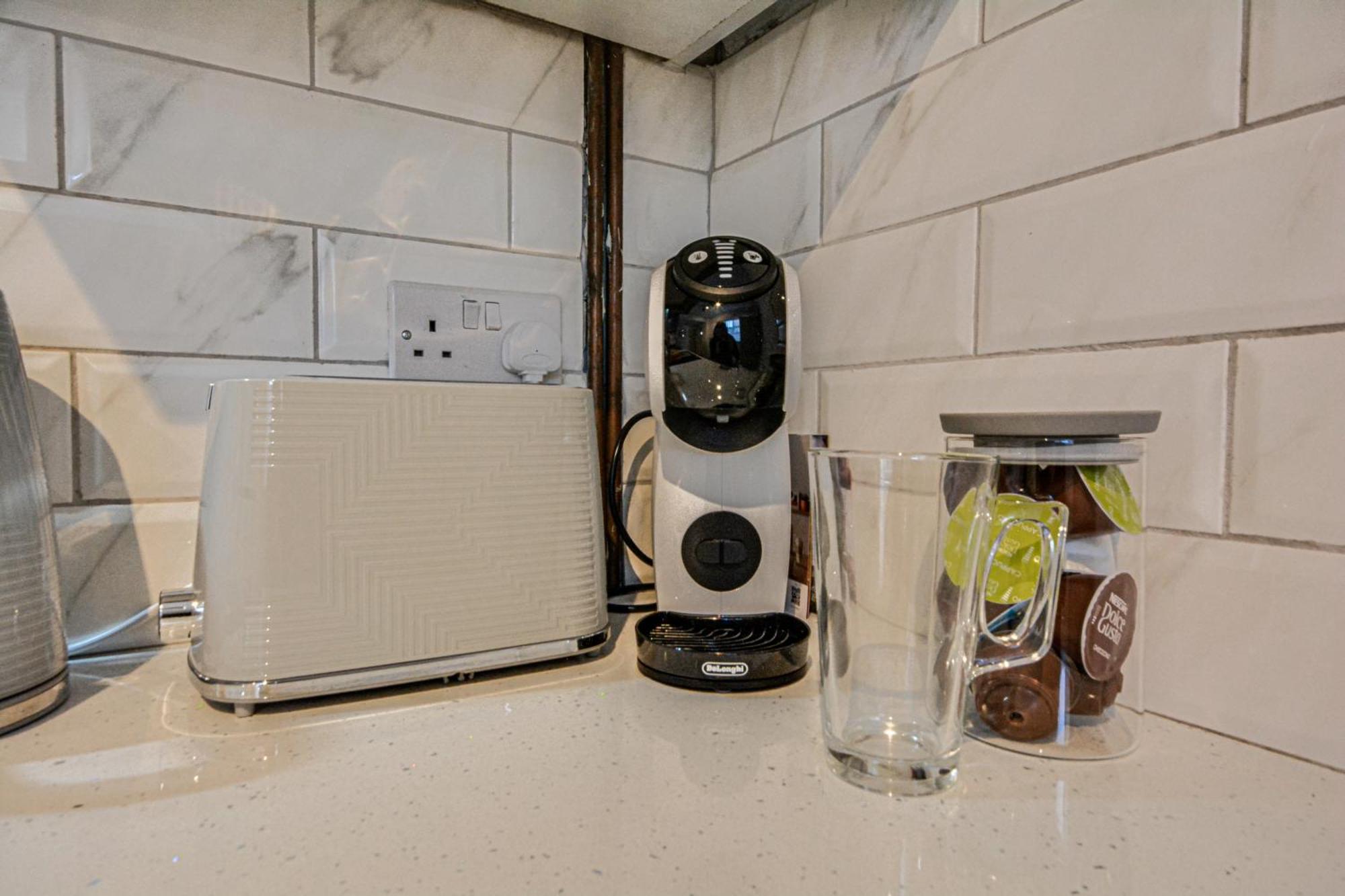 Stay With Alexandra 2 Free Parking - High Speed Free Wifi Liverpool Extérieur photo