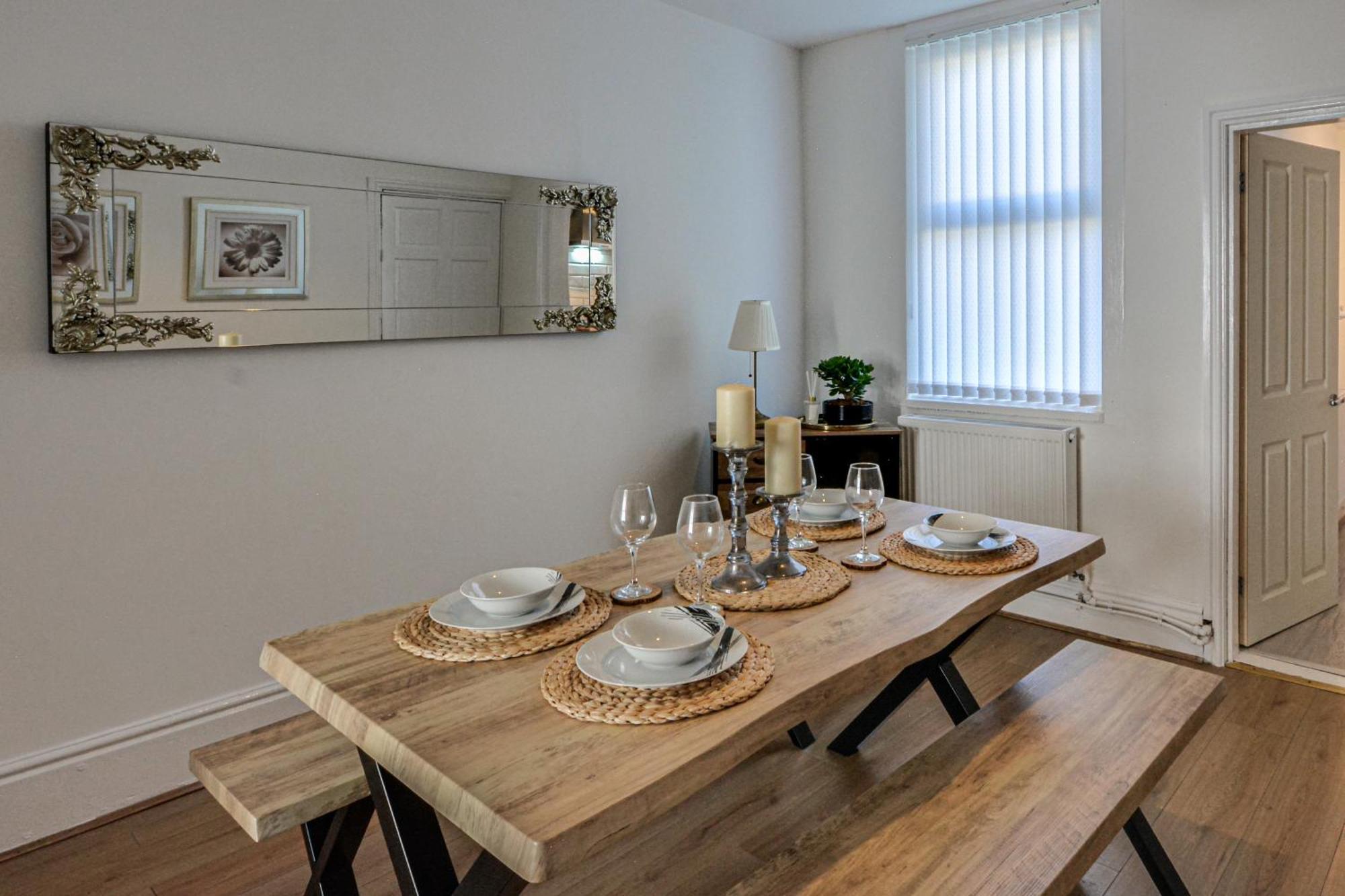 Stay With Alexandra 2 Free Parking - High Speed Free Wifi Liverpool Extérieur photo