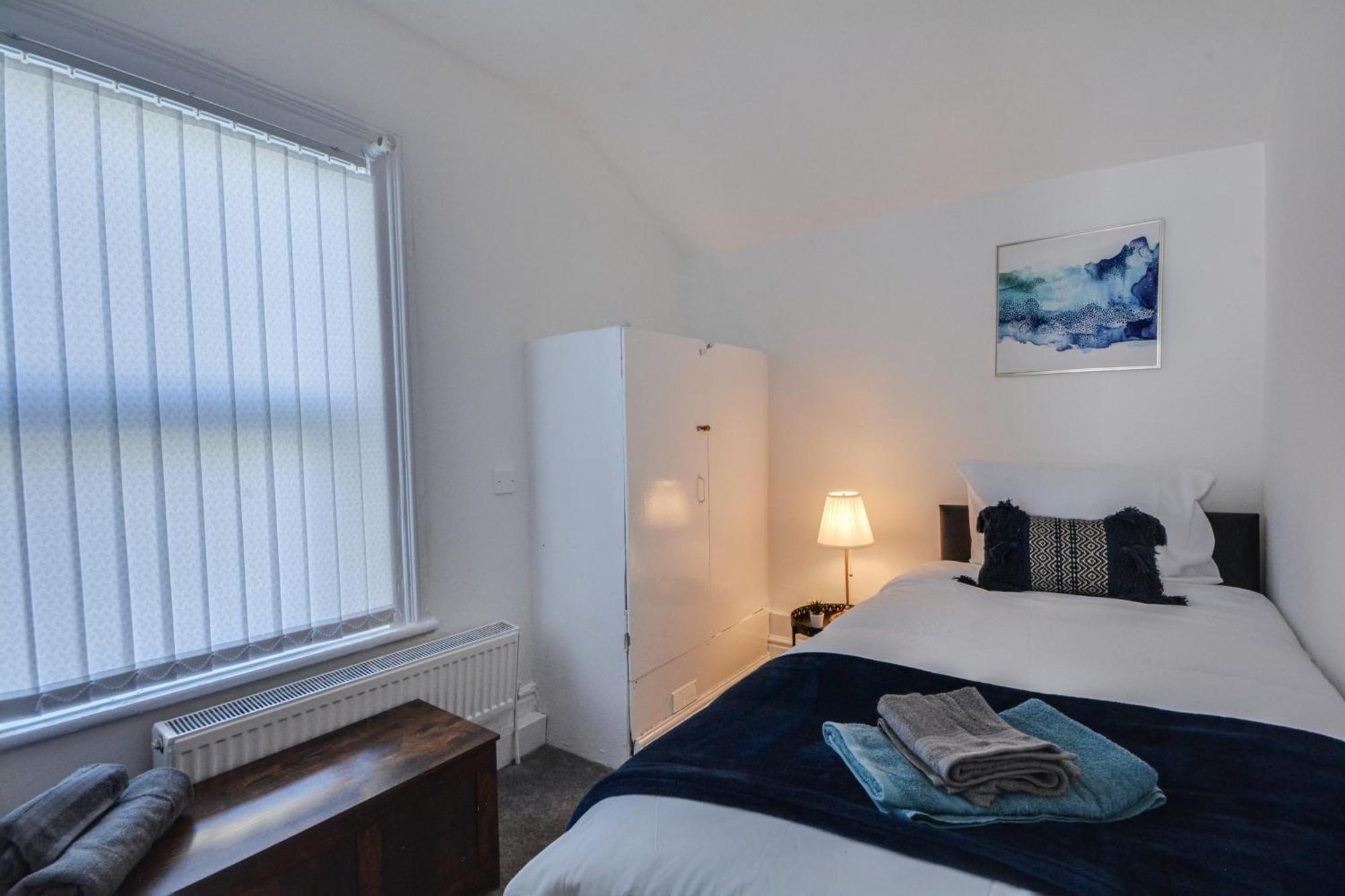 Stay With Alexandra 2 Free Parking - High Speed Free Wifi Liverpool Extérieur photo